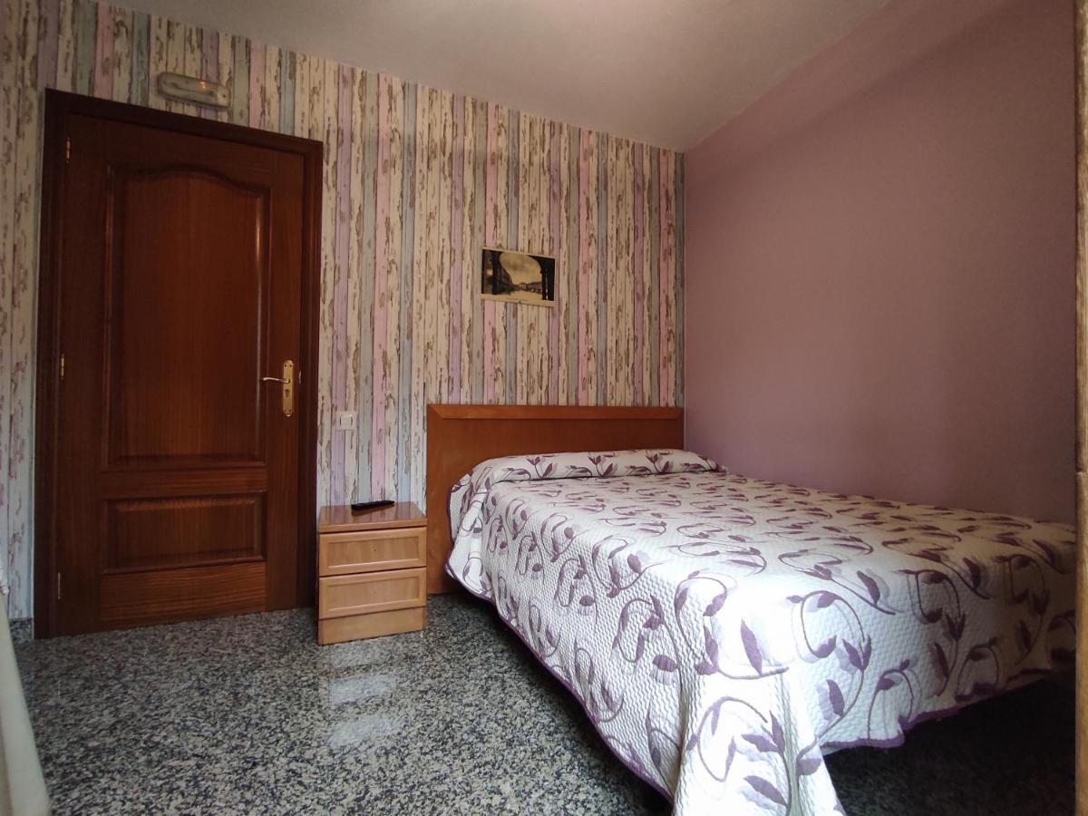 Hostal Plaza Ciudad-Rodrigo Buitenkant foto