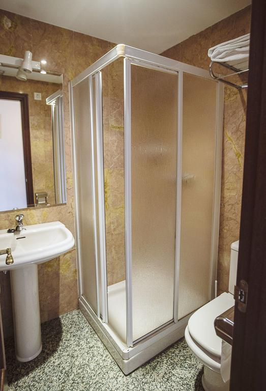 Hostal Plaza Ciudad-Rodrigo Kamer foto
